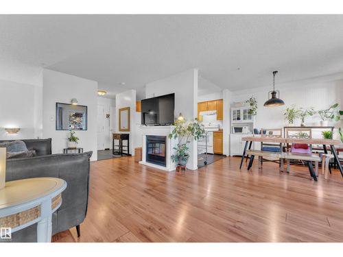 105 Mckenney Ave, St Albert, AB, T8N2Y2 | Card Image