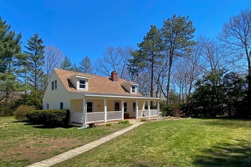 2 Alberta Avenue, Newburyport, MA, 01950 | Card Image