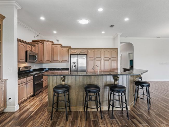 Generous Breakfast Bar | Image 16
