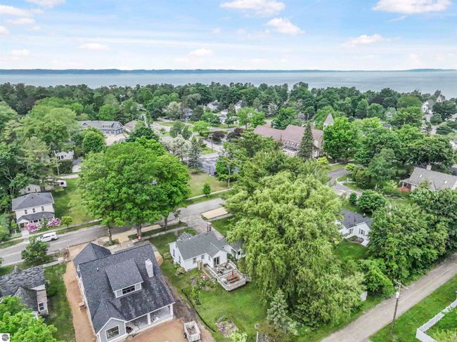 509 Spruce St, House other with 3 bedrooms, 1 bathrooms and null parking in Elk Rapids MI | Image 35