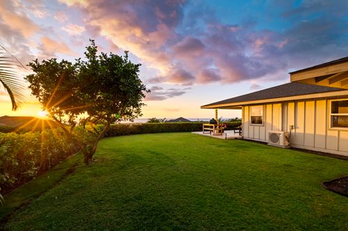 73-1212 Wainani St, Kailua Kona, HI, 96740-7552 | Card Image