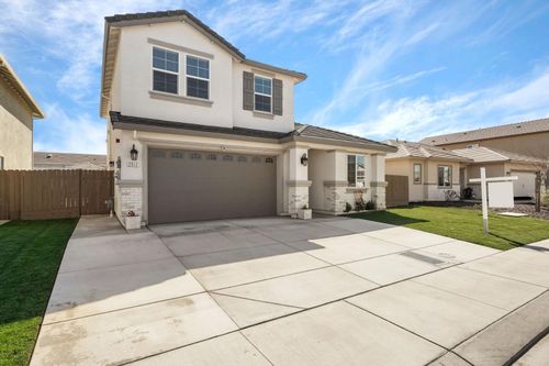 2912 Zinnia Way, Lodi, CA, 95242-8809 | Card Image