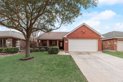 2007 Pine Knot Dr, Heartland, TX, 75126-8284 | Card Image