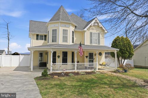 1130 Happy Ridge Dr, Front Royal, VA, 22630-5302 | Card Image