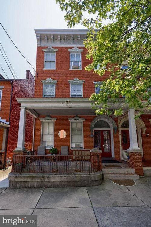 146 E Lemon St, LANCASTER, PA, 17602-5071 | Card Image