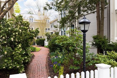7-104 Hancock St, Cambridge, MA, 02139-2206 | Card Image
