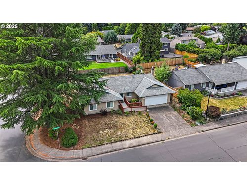 2160 Sw Lenore Dr, Aloha, OR, 97003-1610 | Card Image