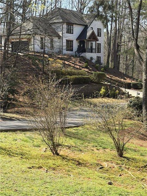 1821 Bromley Way Ne, Roswell, GA, 30075-5260 | Card Image