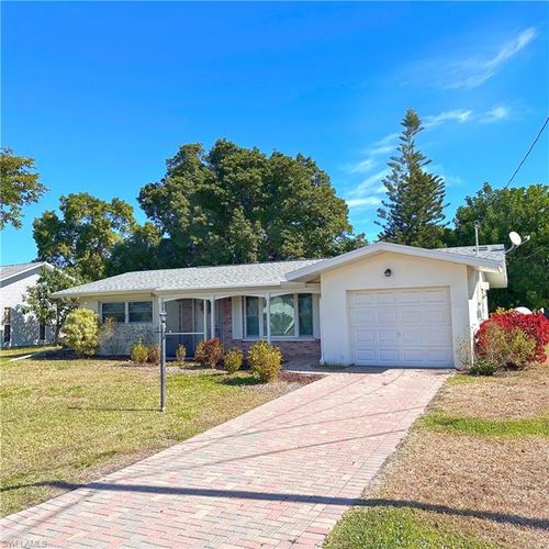 3639 Se 8th Pl, Cape Coral, FL, 33904-4916 | Card Image