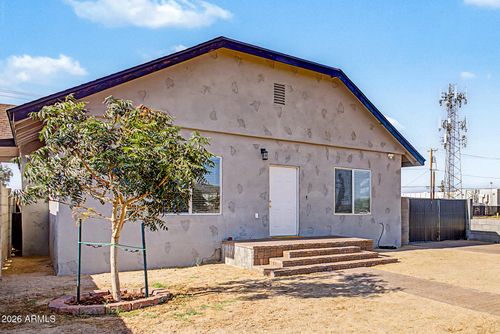1526 E Marguerite Ave, Phoenix, AZ, 85040-2338 | Card Image