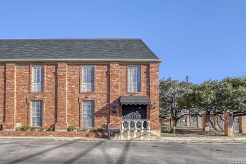 100a-8033 N New Braunfels, San Antonio, TX, 78209 | Card Image