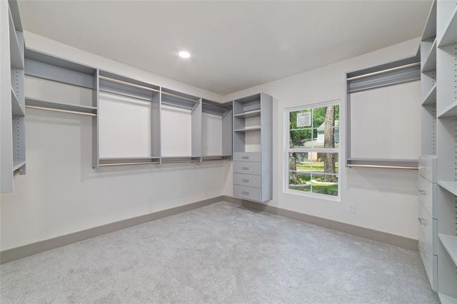 11931 S Red Cedar Cir, House other with 5 bedrooms, 4 bathrooms and 2 parking in The Woodlands TX | Image 15