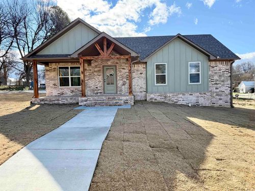 312 W Light St, Paragould, AR, 72450-2948 | Card Image