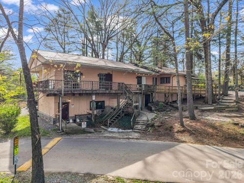 76 Adeles Way, Hendersonville, NC, 28792-6898 | Card Image