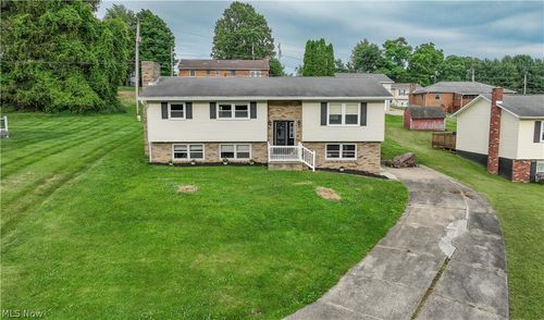 135 Pine Ln, Barnesville, OH, 43713-1430 | Card Image