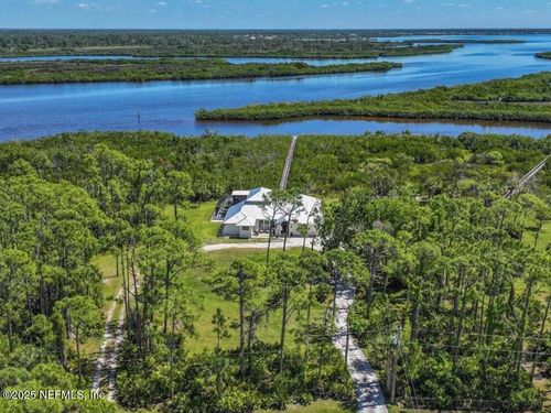 18 Riverfront Dr, VENICE, FL, 34293-7618 | Card Image