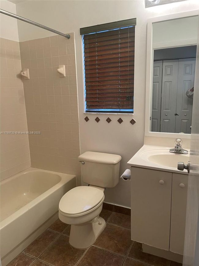 4432 - 4432 Dogwood Cir, House other with 3 bedrooms, 2 bathrooms and null parking in Weston FL | Image 22