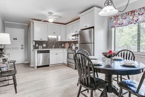 apt-g16-40 Folly Field Rd, Hilton Head Island, SC, 29928-6866 | Card Image