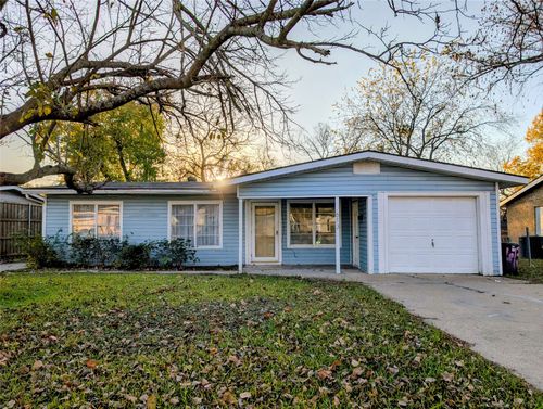 613 Grande Dr, Mesquite, TX, 75149-5128 | Card Image