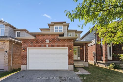 128 Clough Cres, Guelph, ON, N1L0E4 | Card Image