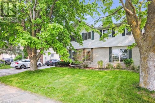 a-148 Northlake Dr, Waterloo, ON, N2V1H7 | Card Image