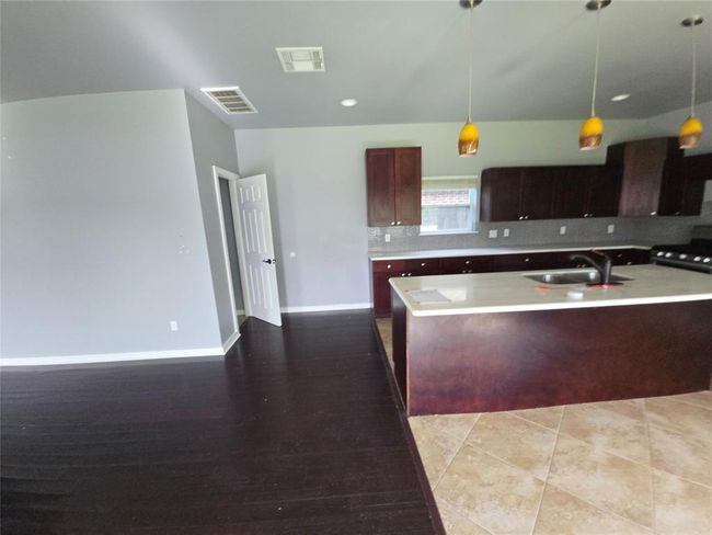 146 Disney St, House other with 3 bedrooms, 3 bathrooms and 2 parking in Arcola TX | Image 7