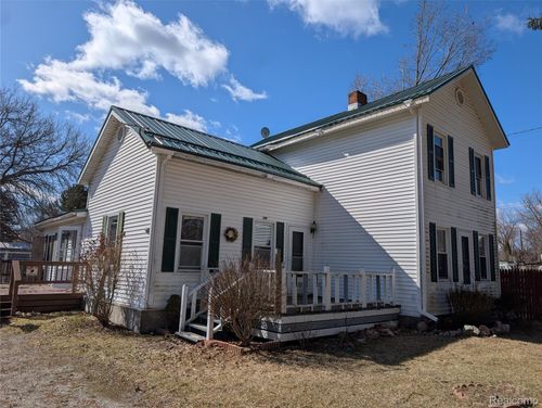 10611 W Saint Charles Rd, Sumner, MI, 48889-8750 | Card Image