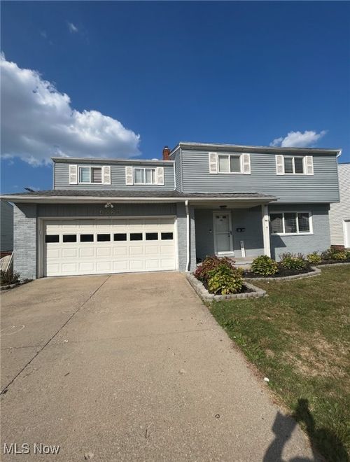 4526 Woodrow Ave, Parma, OH, 44134-3844 | Card Image