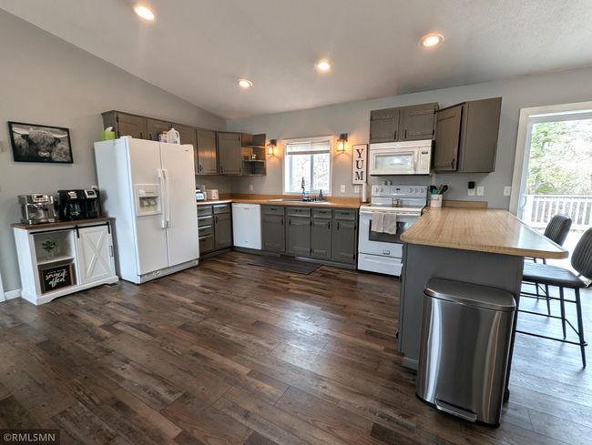 New vinyl plank flooring | Image 9