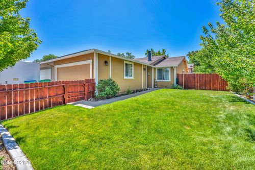 6670 Lotus St, Reno, NV, 89506-1733 | Card Image