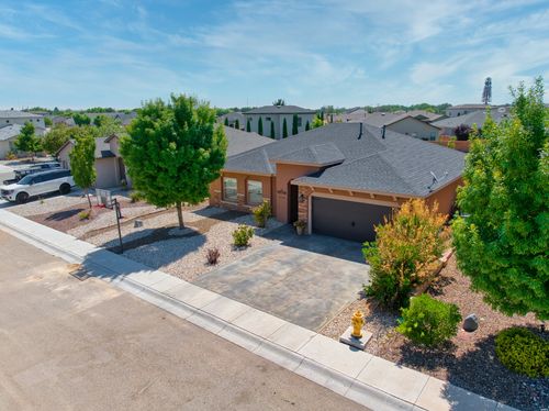 1608 Palo Verde Loop, Carlsbad, NM, 88220-6619 | Card Image