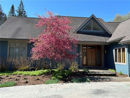 7 Scr Ln, Victor, NY, 14564-9631 | Card Image