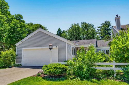 15 Oak Creek Trl, Madison, WI, 53717-1509 | Card Image