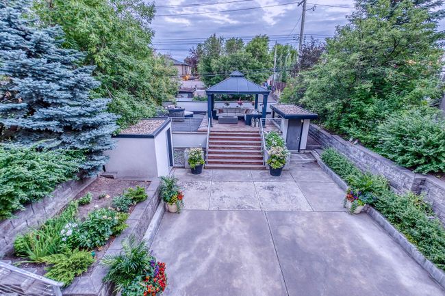 211 33 Avenue Sw, Home with 4 bedrooms, 3 bathrooms and 6 parking in Calgary AB | Image 44