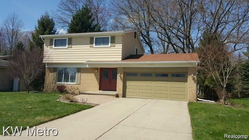 5969 Slate Dr, Troy, MI, 48085-3884 | Card Image