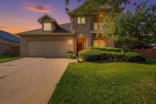 305 Mossy Oak Trl, Fort Worth, TX, 76131-3591 | Card Image