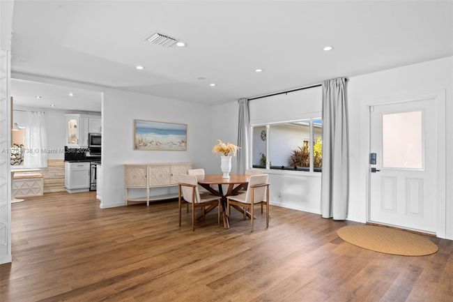 7770 Hawthorne Ave, House other with 4 bedrooms, 3 bathrooms and null parking in Miami Beach FL | Image 13