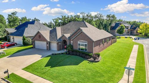 4302 Ne Kensington Ave, Bentonville, AR, 72712-8129 | Card Image