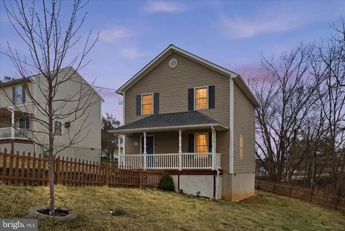 322 Alsberry St, STRASBURG, VA, 22657-1905 | Card Image