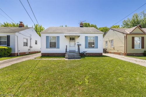 13413 Crossburn Ave, Cleveland, OH, 44135-5025 | Card Image