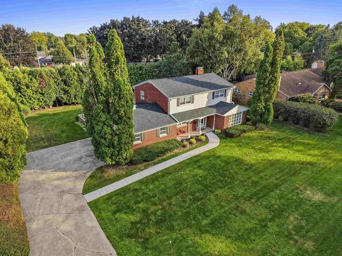 907 Ernst Drive, GREEN BAY, WI, 54304 | Card Image