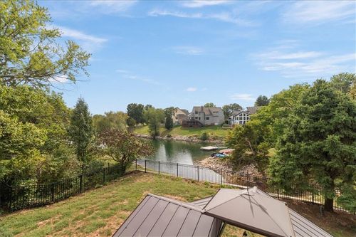 215 Nw Aspen St, Lee's Summit, MO, 64064-1449 | Card Image