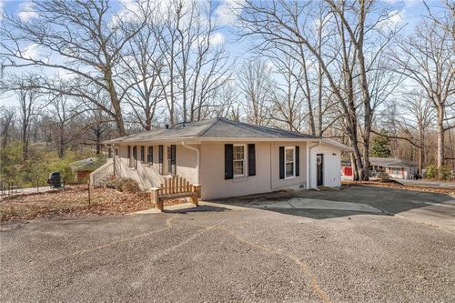 6168 Ellis St, Douglasville, GA, 30134-3859 | Card Image