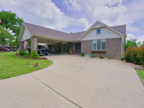 1830 7th Ave Ne, Miami, OK, 74354-4956 | Card Image