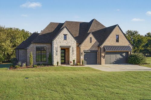 9597 Bond Dr, Claremore, OK, 74017-4913 | Card Image