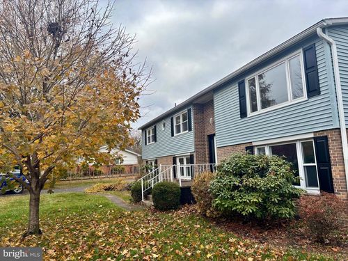 19 Hemlock Dr, MECHANICSBURG, PA, 17055-4712 | Card Image