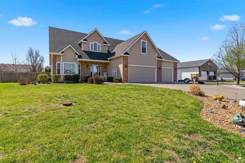 4051 Bald Eagle Dr, Manhattan, KS, 66502-1459 | Card Image