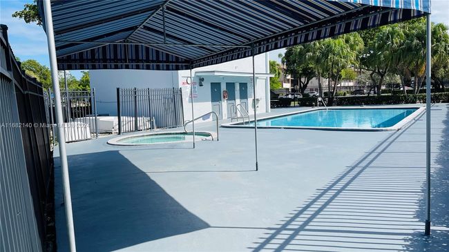 APT-105K - 8300 Sands Point Blvd, Condo with 1 bedrooms, 2 bathrooms and null parking in Tamarac FL | Image 21