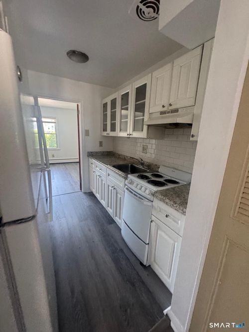 b6-155 Birdseye St, Bridgeport, CT, 06604-2207 | Card Image