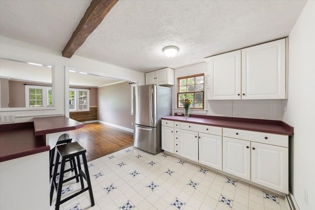 6 Karen Ave, House other with 3 bedrooms, 2 bathrooms and 3 parking in Medway MA | Image 14